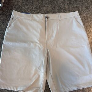 32 Degrees Gray Flat Front Shorts Lightweight Design